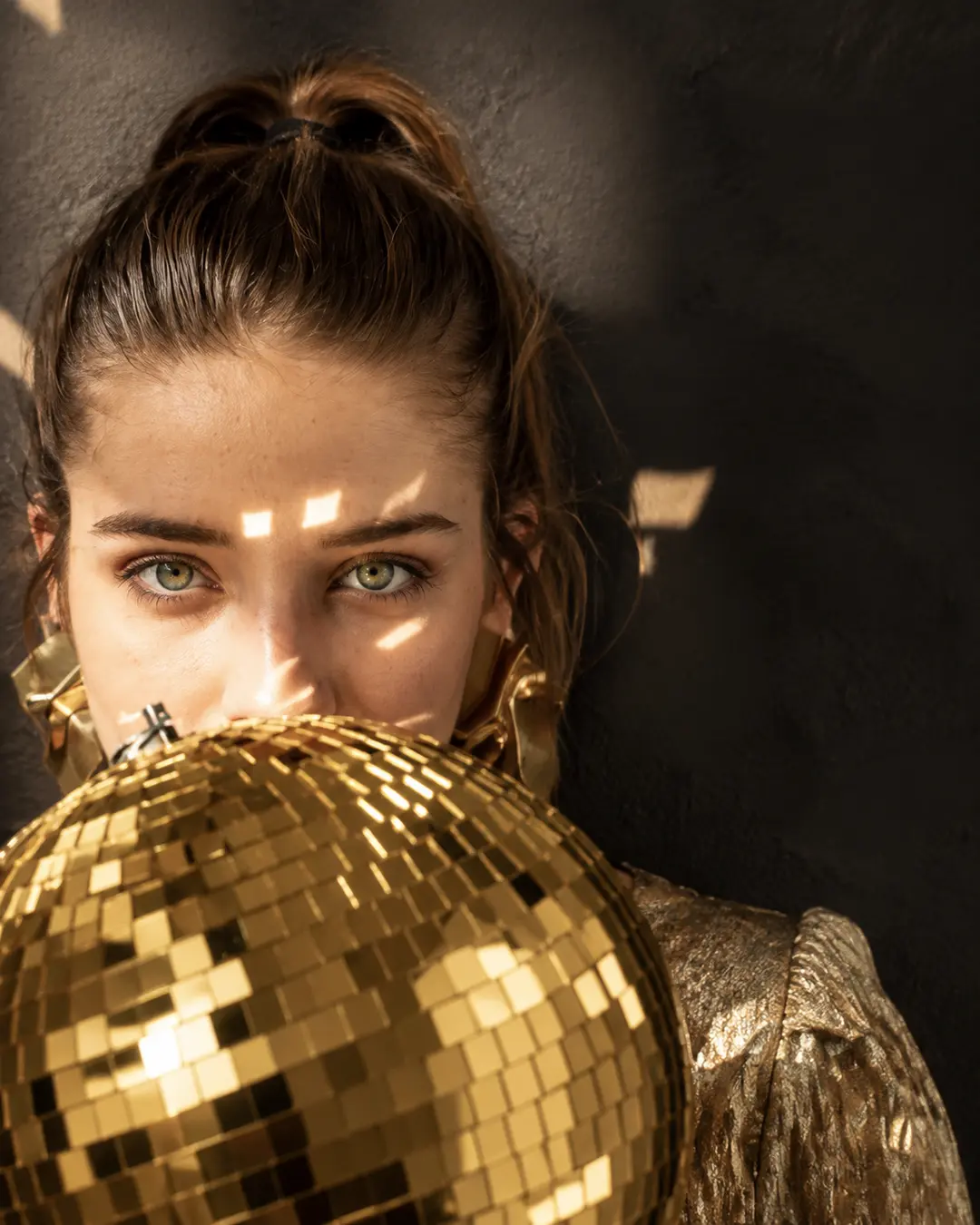 shine-gold-galeria-01